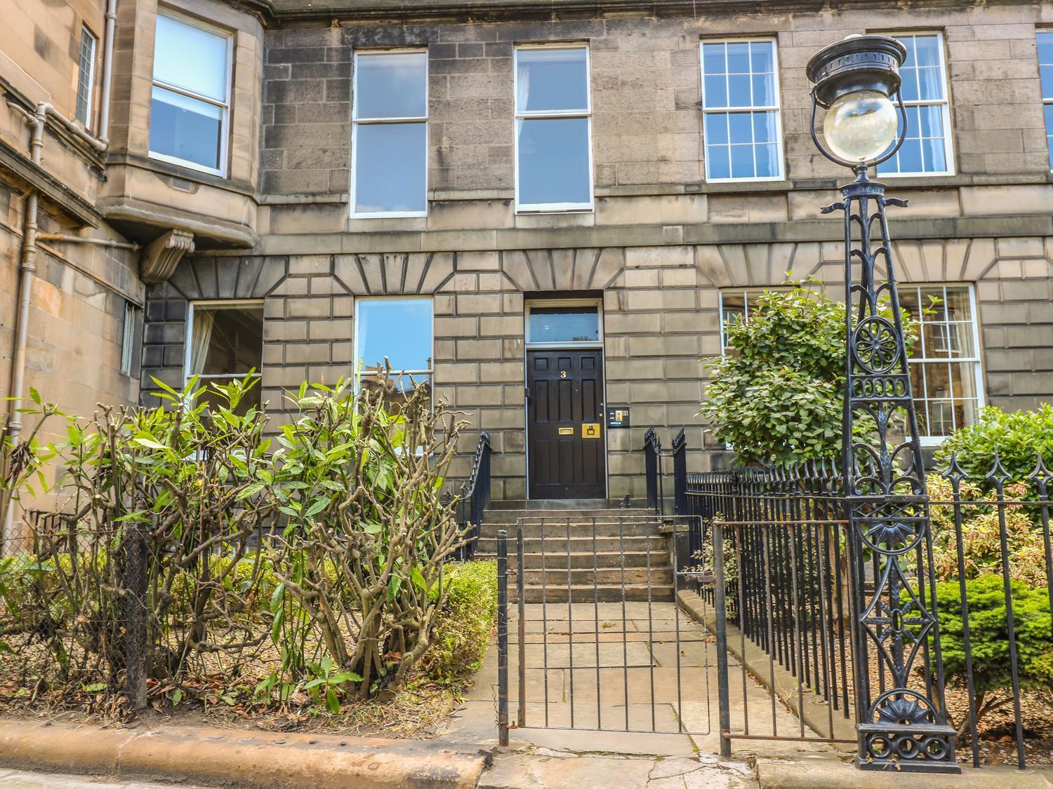 Апартаменты 3 Lynedoch Place Эдинбург Экстерьер фото